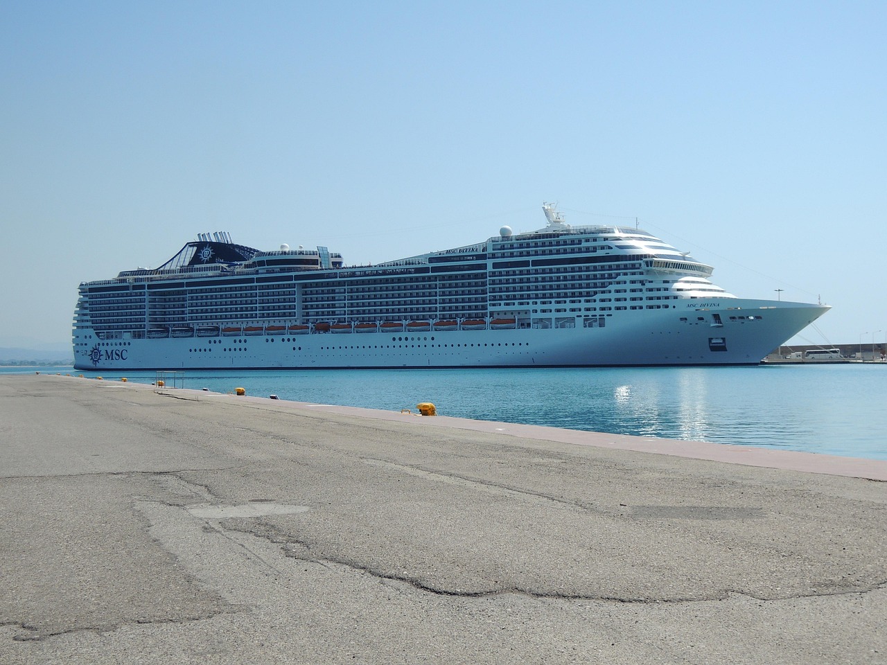découvrez une croisière en méditerranée inoubliable alliant paysages magnifiques, culture riche et gastronomie savoureuse.